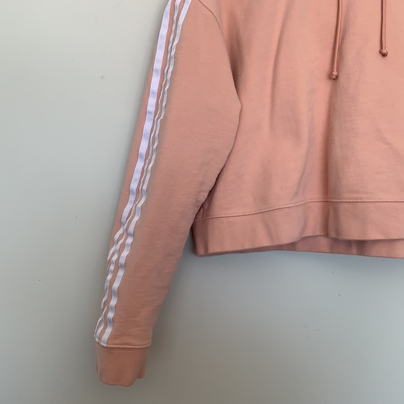 Adidas Women’s Cropped Sweatshirt in Pink - Picture 4 of 11